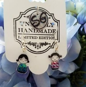 Japanese ladies ,small and cute earrings